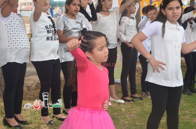 كفرقاسم- فيديو: الرئيس عادل بدير  الأوائل الدينية النواة الاولى لشيخنا المرحوم المؤسس وصرح تعليمي نفتخر به وتخريج فوج اخر في كرنفال ابداعي جمع الطلاب والأهالي